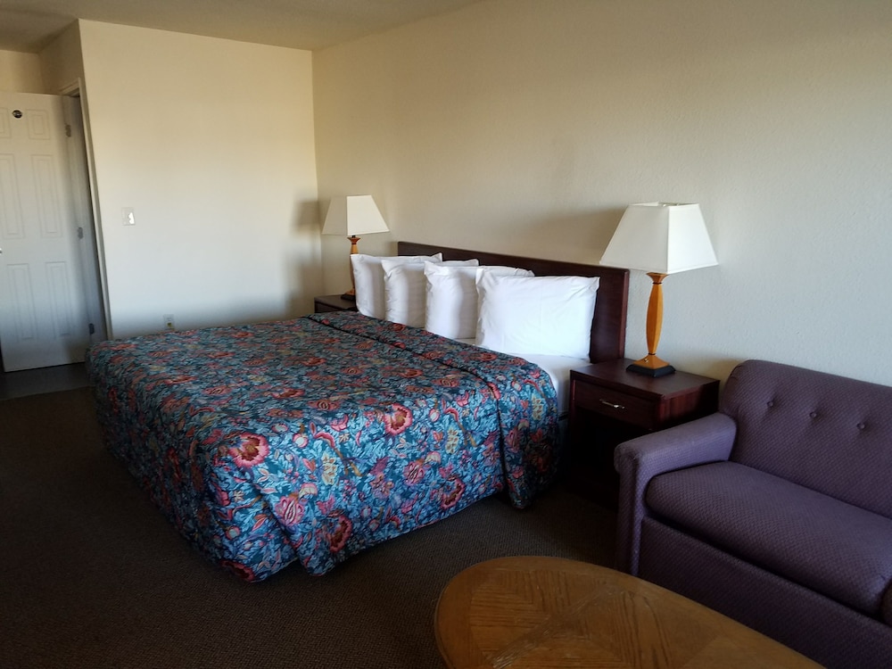 Holbrook Vacations - Sahara Inn - Property Image 2
