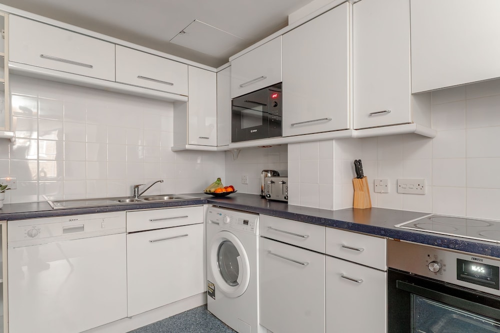 Holborn Penthouse Apartment with Terrace