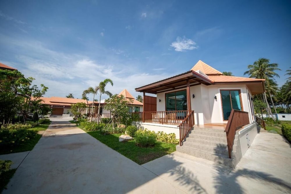 Natural Beach Resort