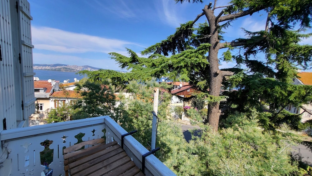 Mansion Milia