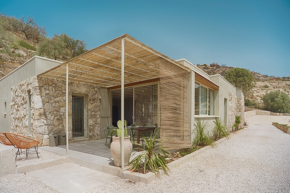 Azalo Country House view 3