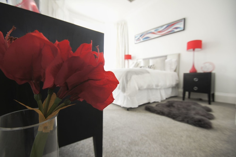 Norton Apartment by Brighton Holiday Lets view 4