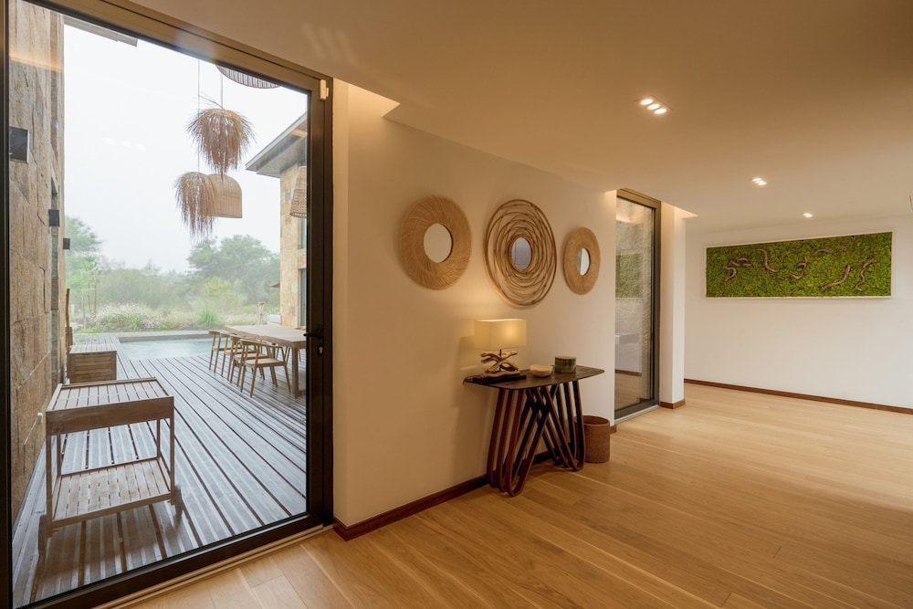 Troya Regal Villa By Cadenzalux