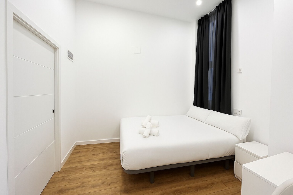 Hostal Bernabeu photo 3