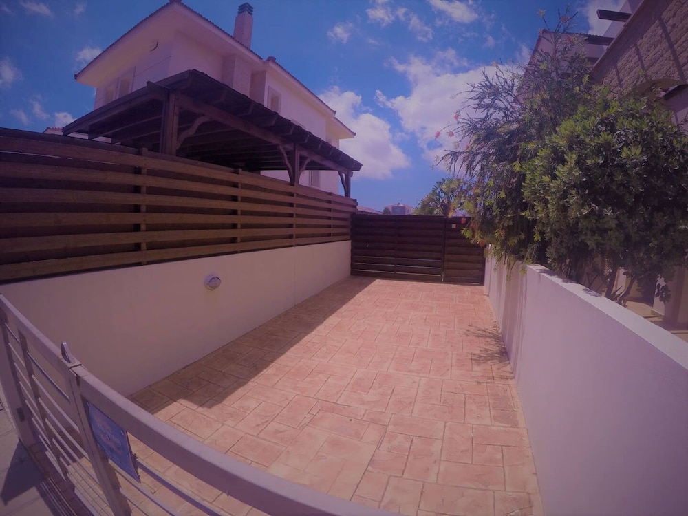 Kristina Villa - Private Pool Wifi and BBQ