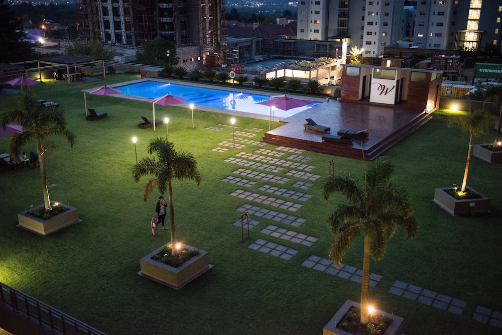 Prestige Apartment Sandton at Westpoint