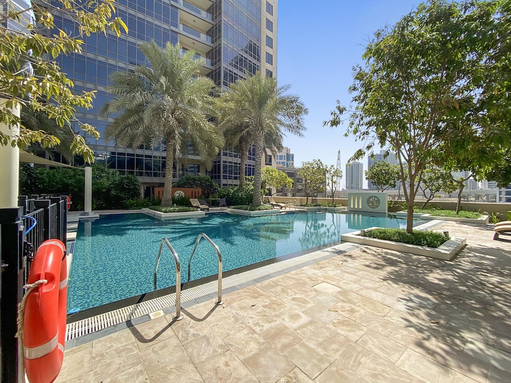 Silkhaus High Floor With Big Balcony Downtown