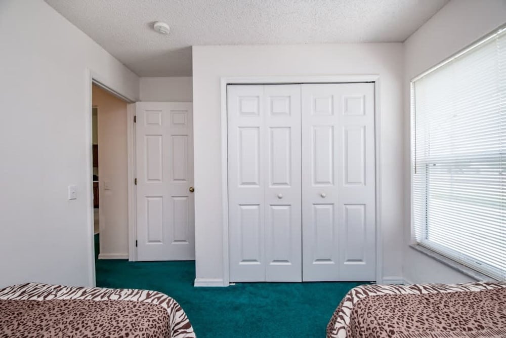 Villa Near Disney 4 Bd 3 Bt With Private Pool Quiet Comminuty