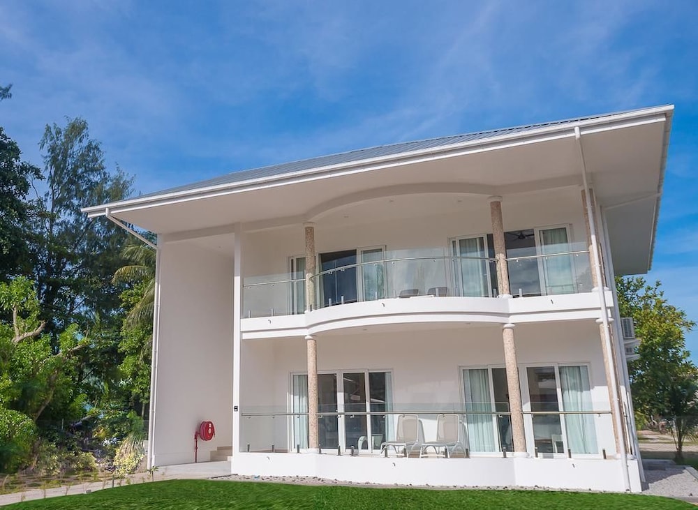 Tropic Villa Annex photo 5