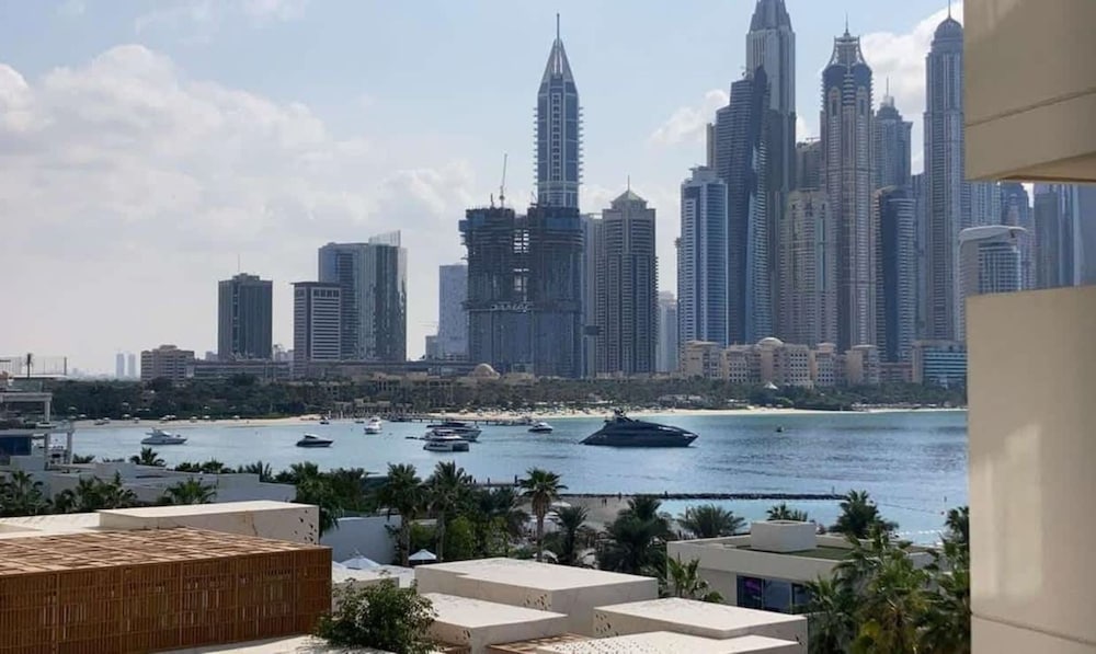 Stunning 3-bedroom Retreat at Five Palm Jumeirah With Spectacular Views and Direct Access to the West Beach