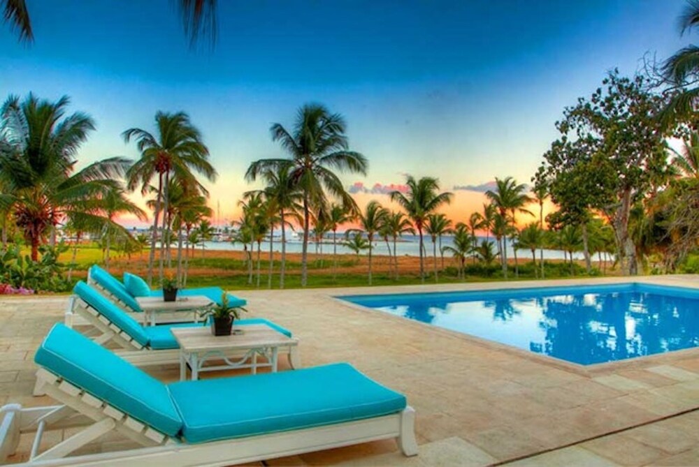Casa Feliz by Unlimited Luxury Villas