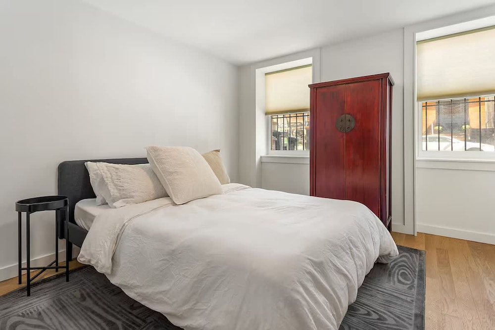 Degraw Place by Rove Travel Apt w Private Patio