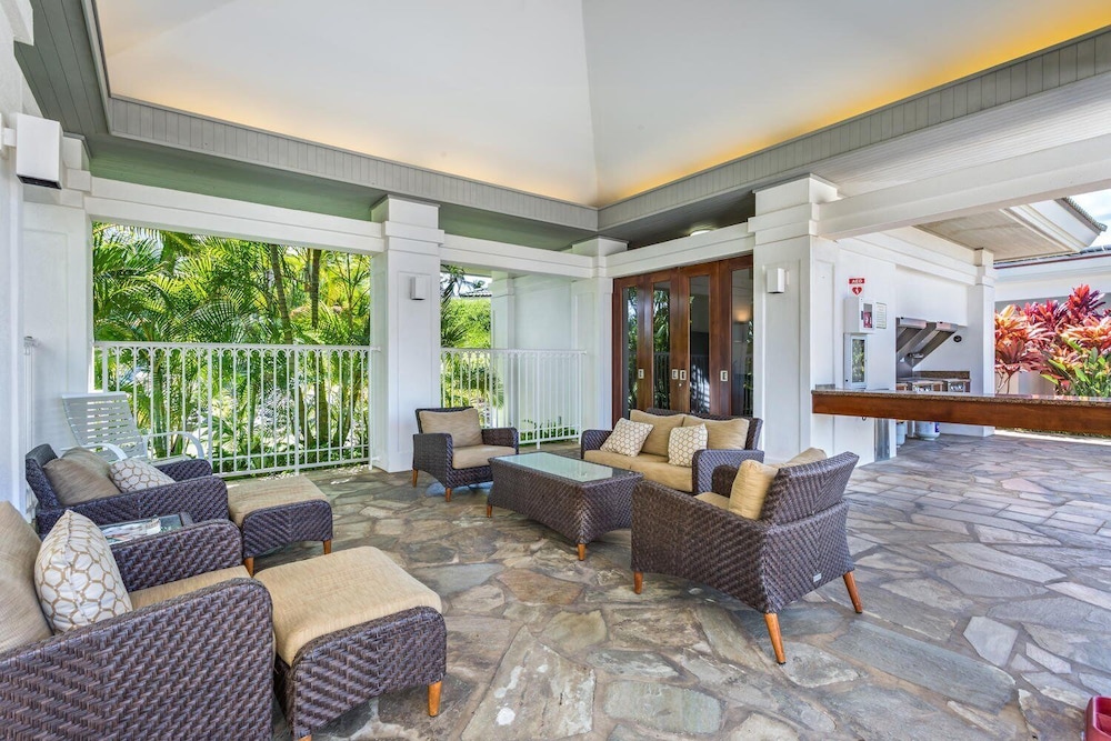 Gorgeous Hawaii Unit Sleeps 6! Access to Fitness and Tennis - Vrkcv