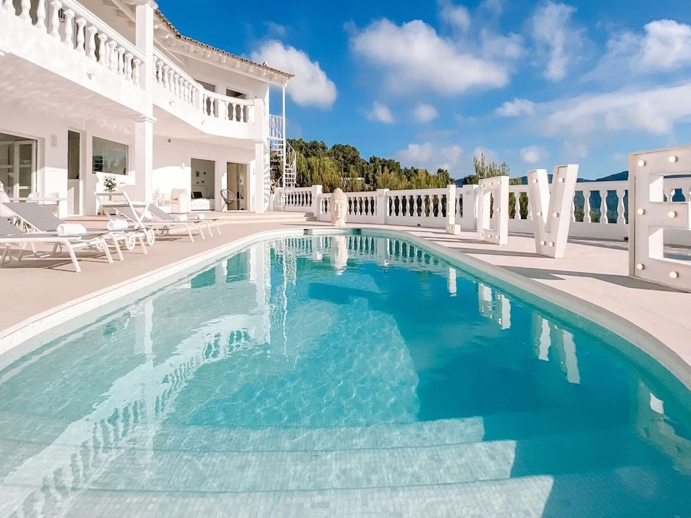 Premium Villa With Private Pool