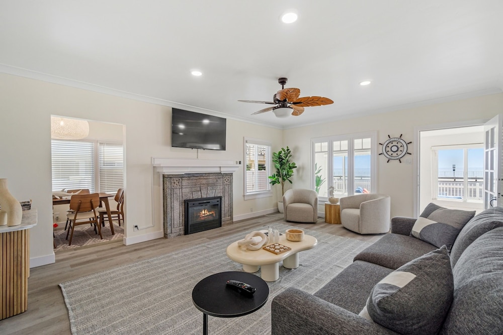 Carlsbad Blvd Villa in Carlsbad