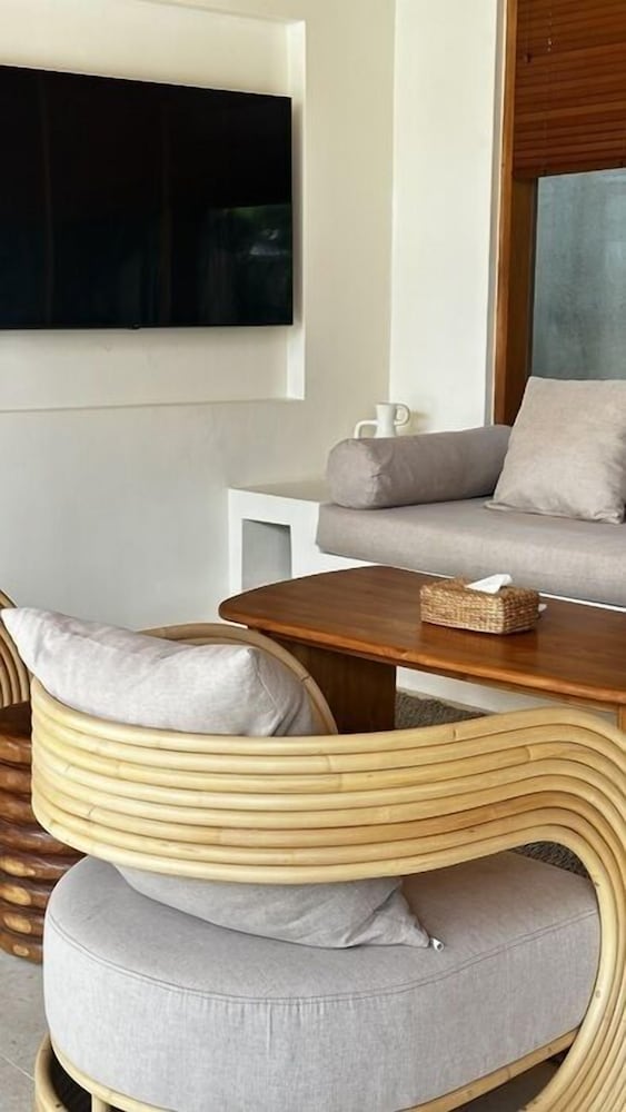 Villa Poppy 2 Bedrooms - Bingin