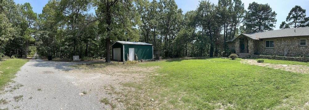 Lakefront Escape On Lake Hudson 5 Bedroom Cabin
