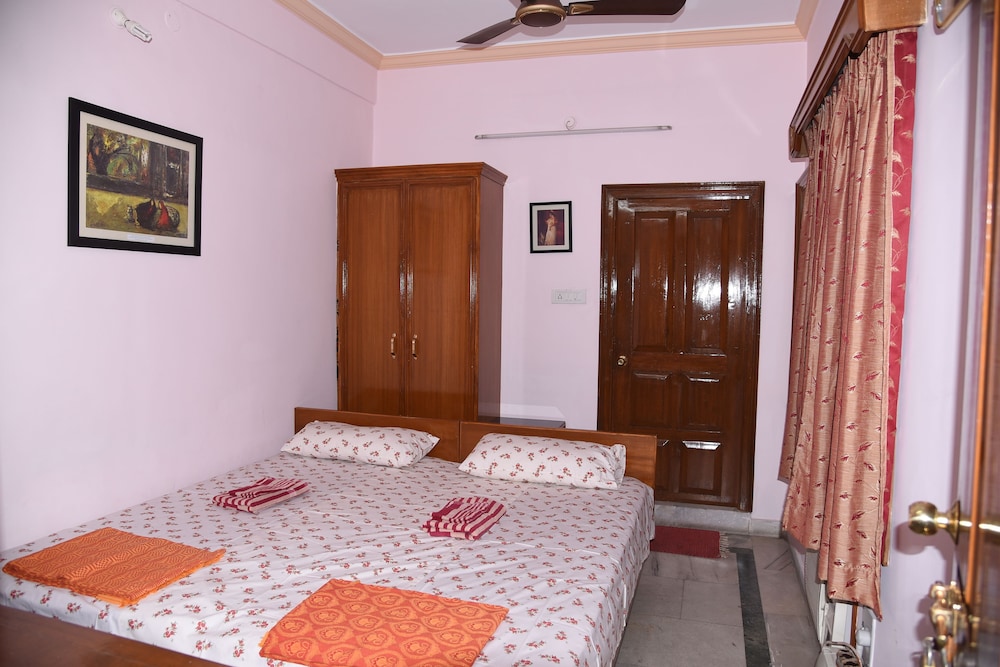 Anjani Mansion Guest House