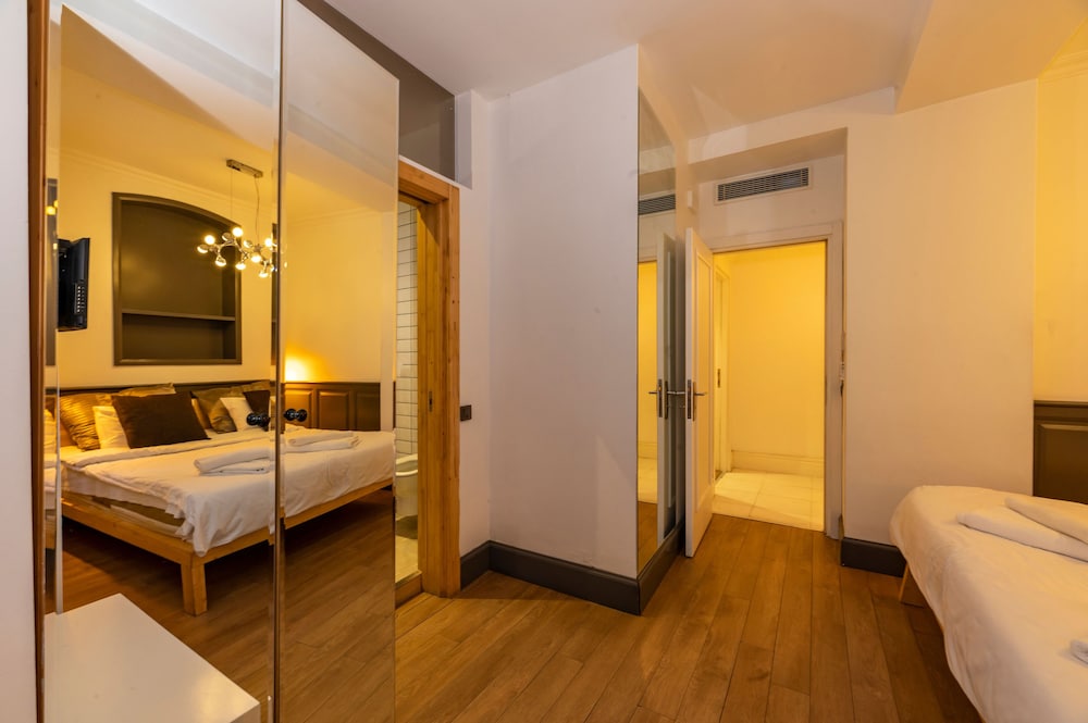 Pera Line Cihangir Hotel - Image 22