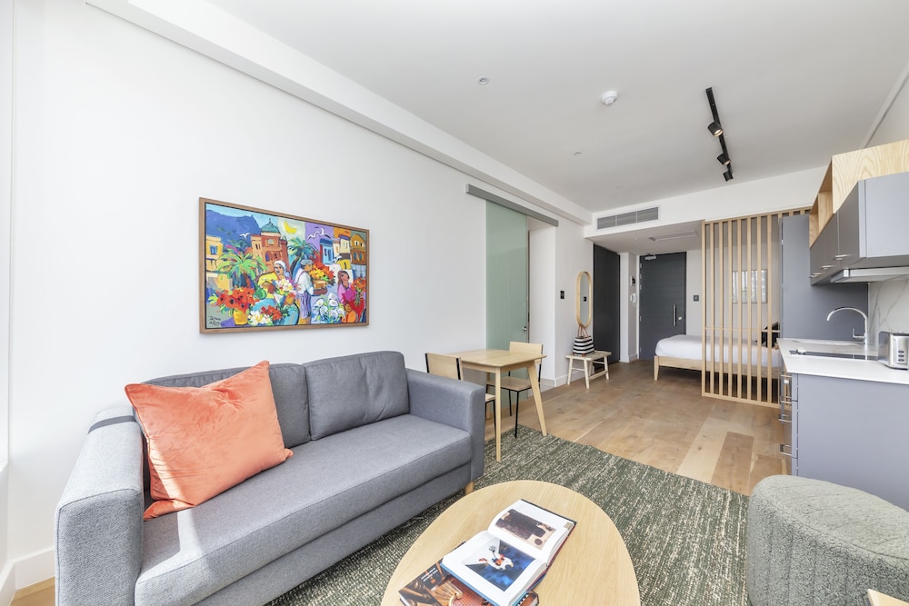 Comfortable Studio With City Views