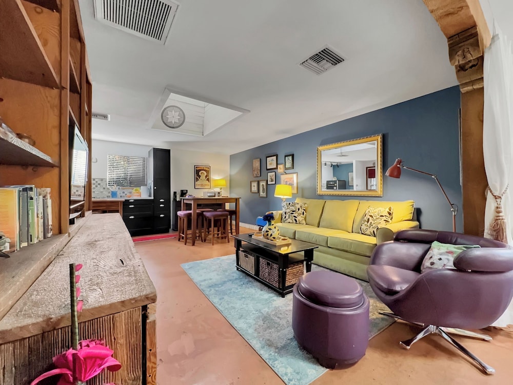 Washington Studio
