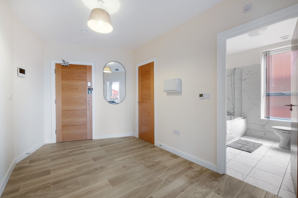 RWJ WS10 Woden House 101