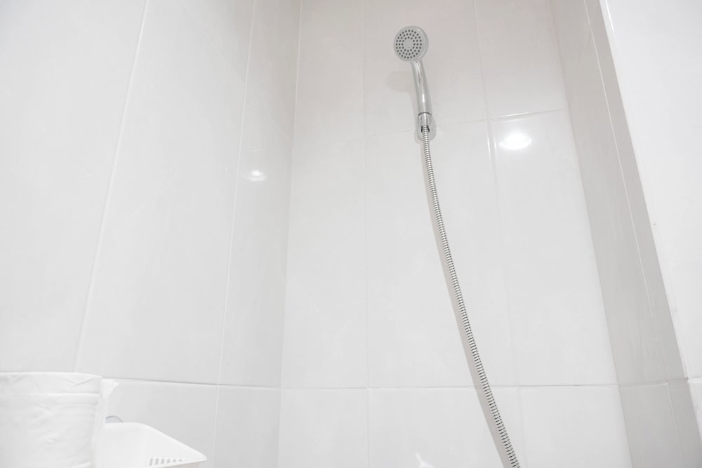 Warm And Comfort Studio At Evenciio Margonda Apartment