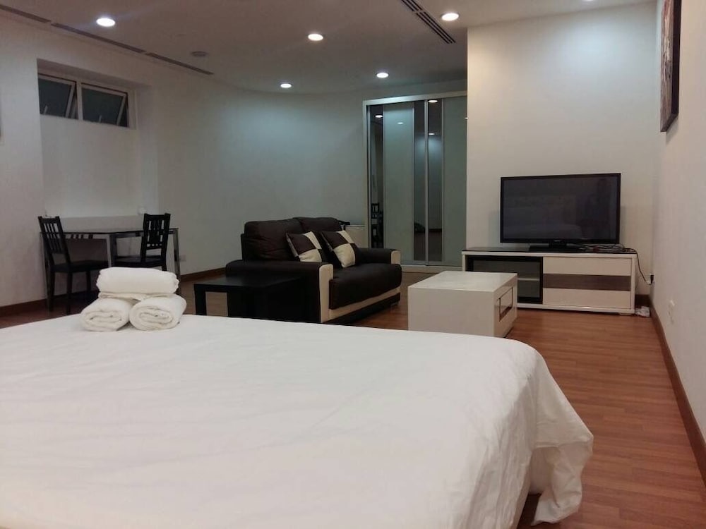 WTE Binjai 8 Suites