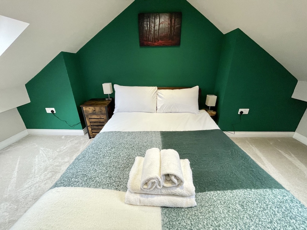 Homely and Modern Maisonette in Vibrant Bristol view 3
