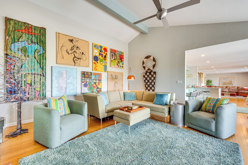 Mtn-view Home w/ Pickleball Court in Louisville!