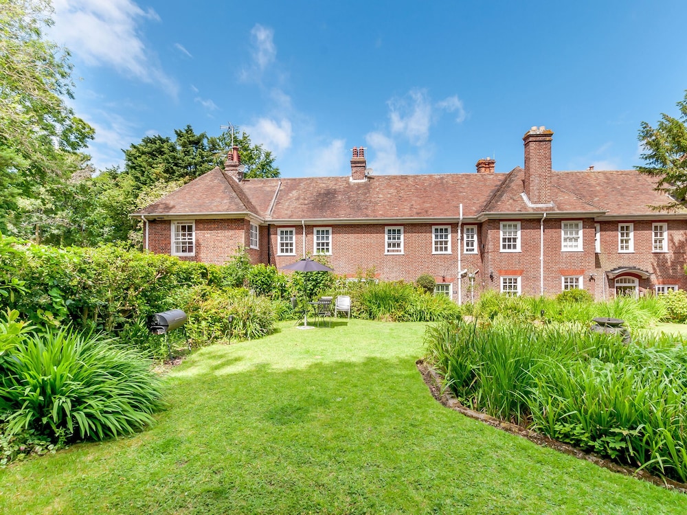 Woodlands By The Sea Cottage