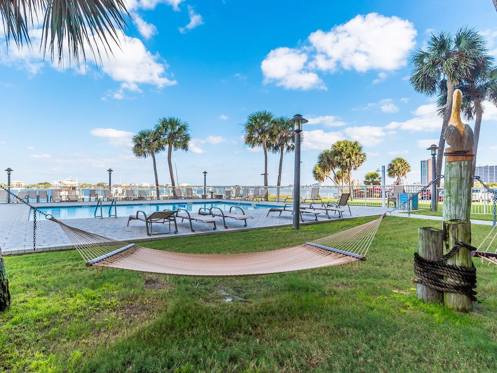 Sabine Yacht & Racquet by Southern Vacation Rentals, photo 24