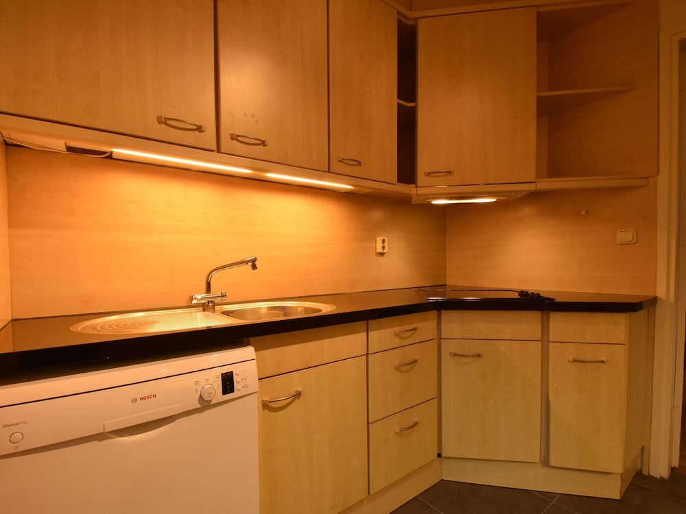 Comfortable Holiday Home in Bergen Near Forest view 3