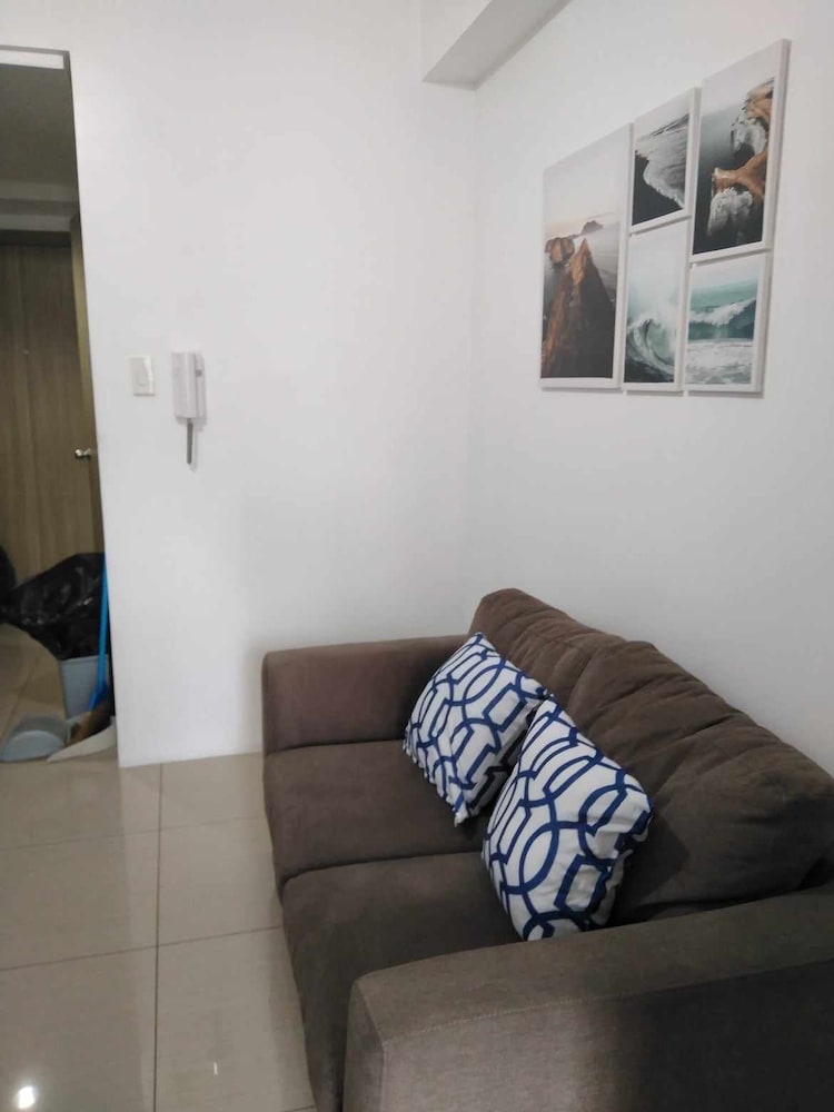 Shore 1 & 3 Residences MOA by darpm