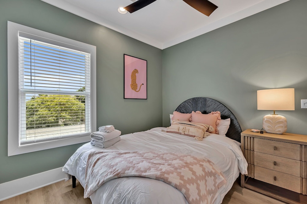 Alto-private Rooftop Deck-8 Mins to Broadway