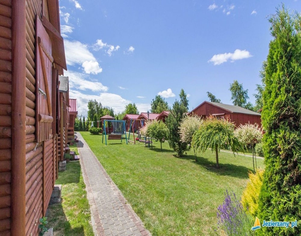 2-bed Holiday Homes With Pool
