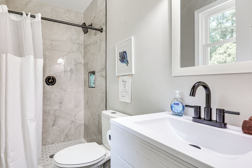 Updated Wilmington Home Near Intracoastal Access