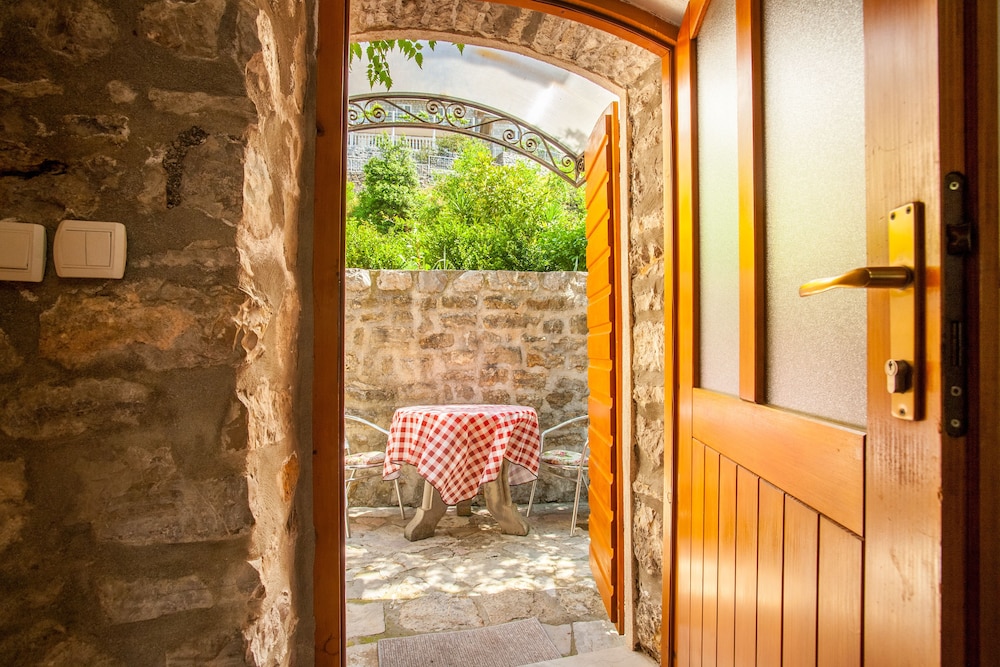 Apartments Villa Serventi