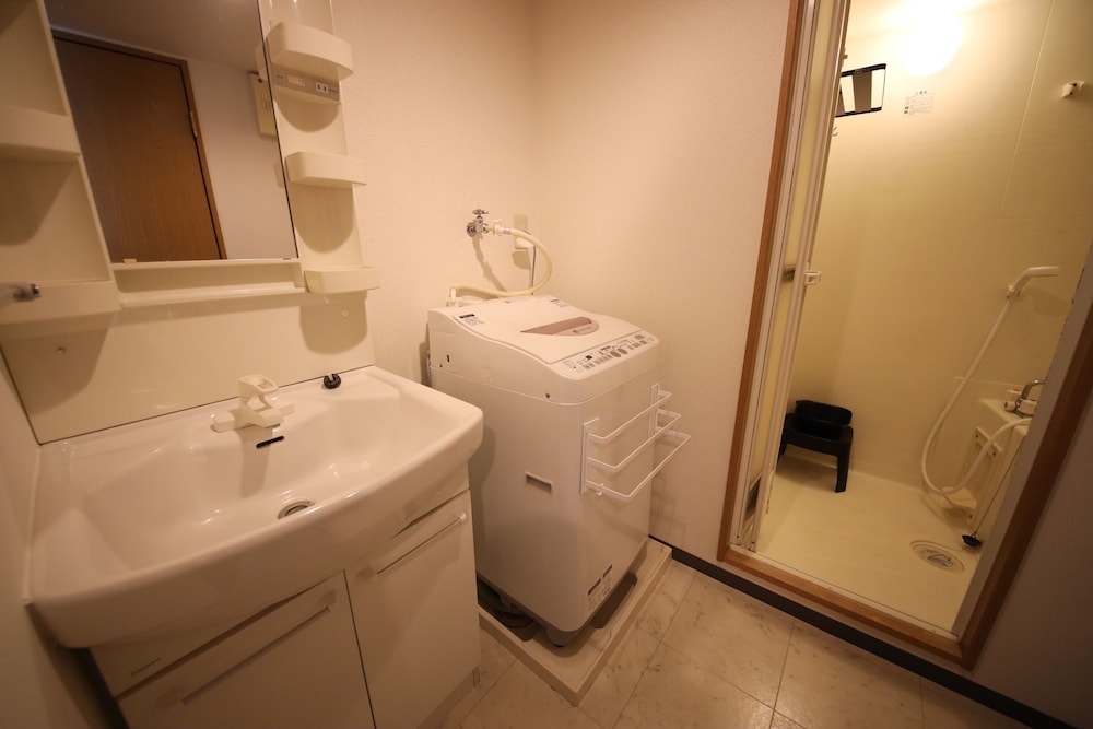 goom Hotel Nakasu JOJO