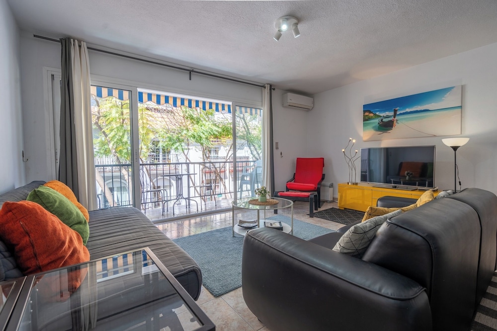 Condo 50m From Los Boliches Beach in Fuengirola