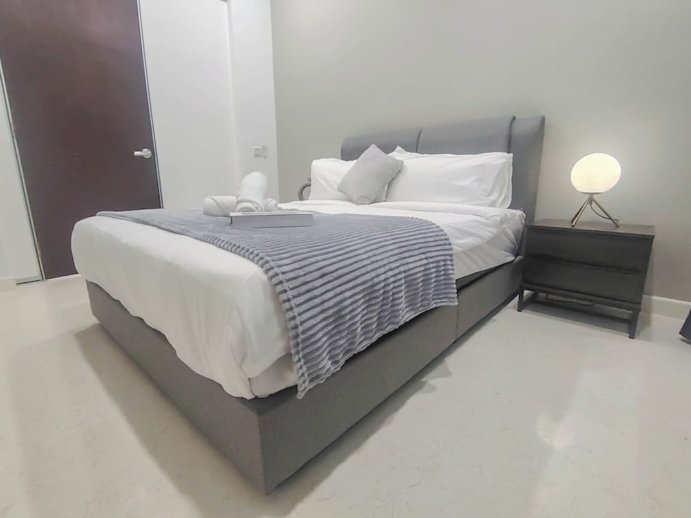 D'Rapport Residences By Manhattan Group
