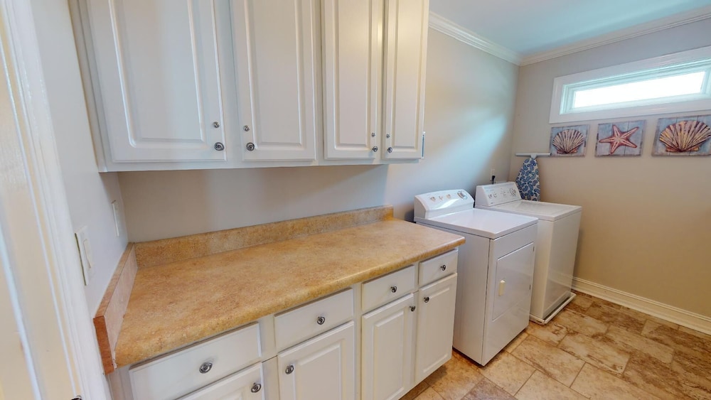 The Pelican House by Tybee Vacation Rentals
