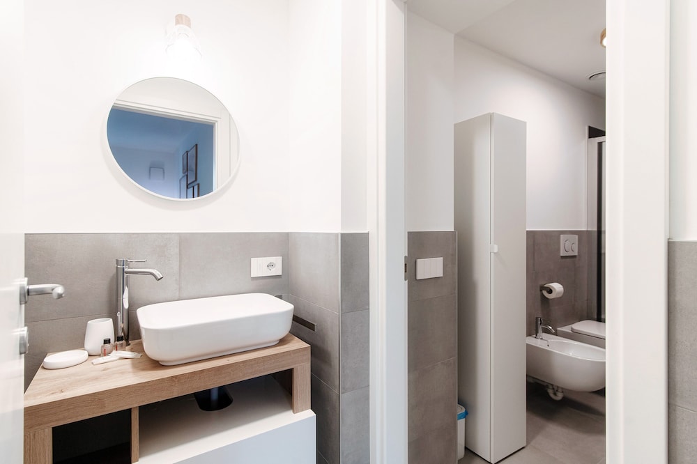 Marinetti Suite 9