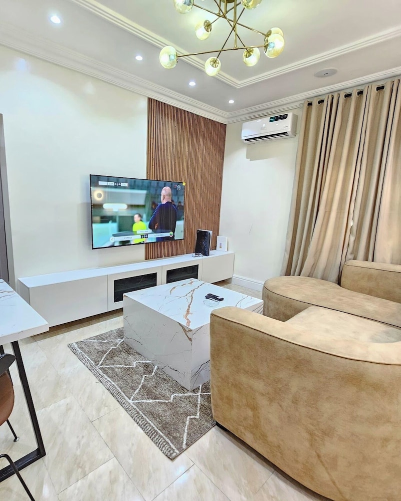 Cantec Apartment