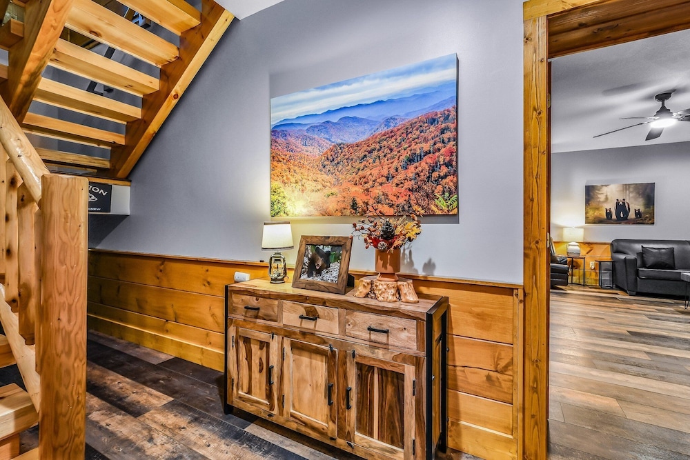 Panoramic Pointe 2 Bedroom Cabin