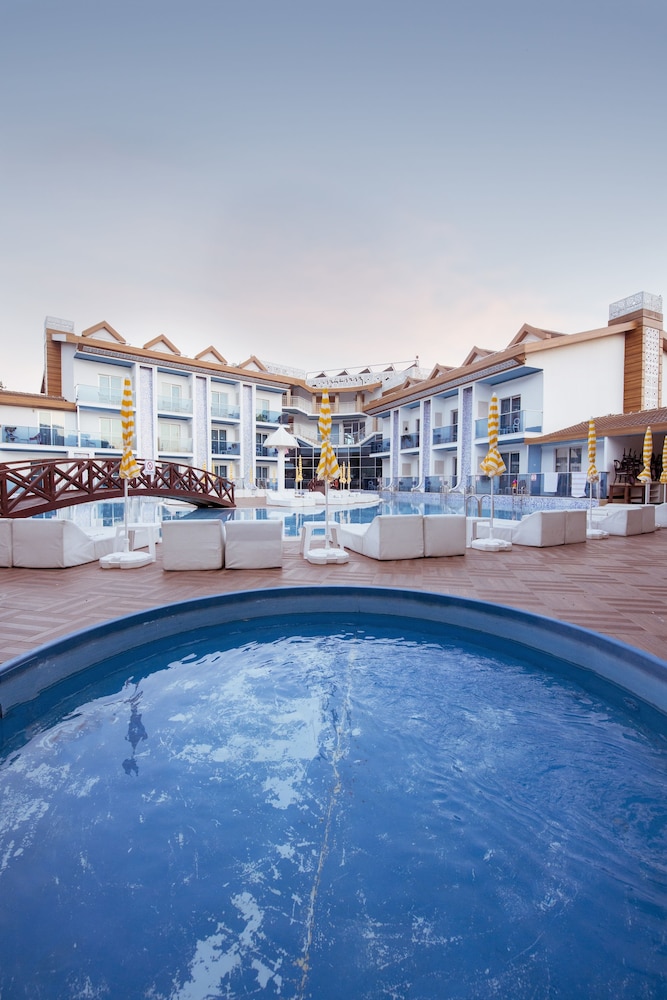 Ocean Blue Yüksek Sınıf Otel - Image 90