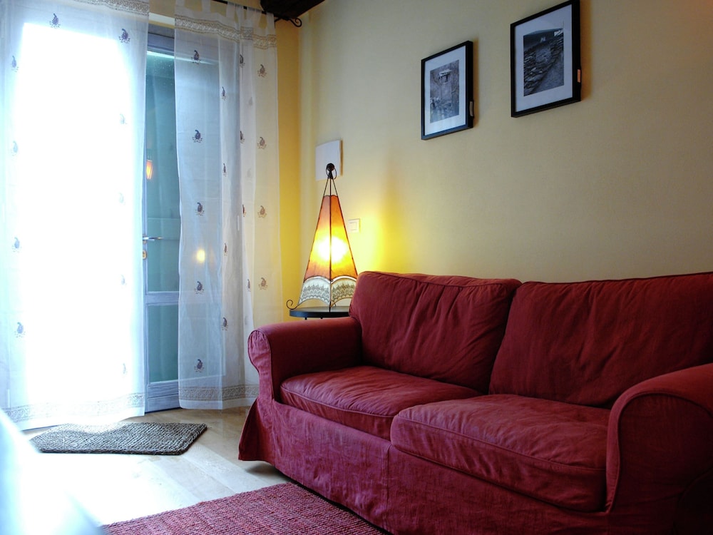 Holiday Home in Imola With Forest & Pool view 5