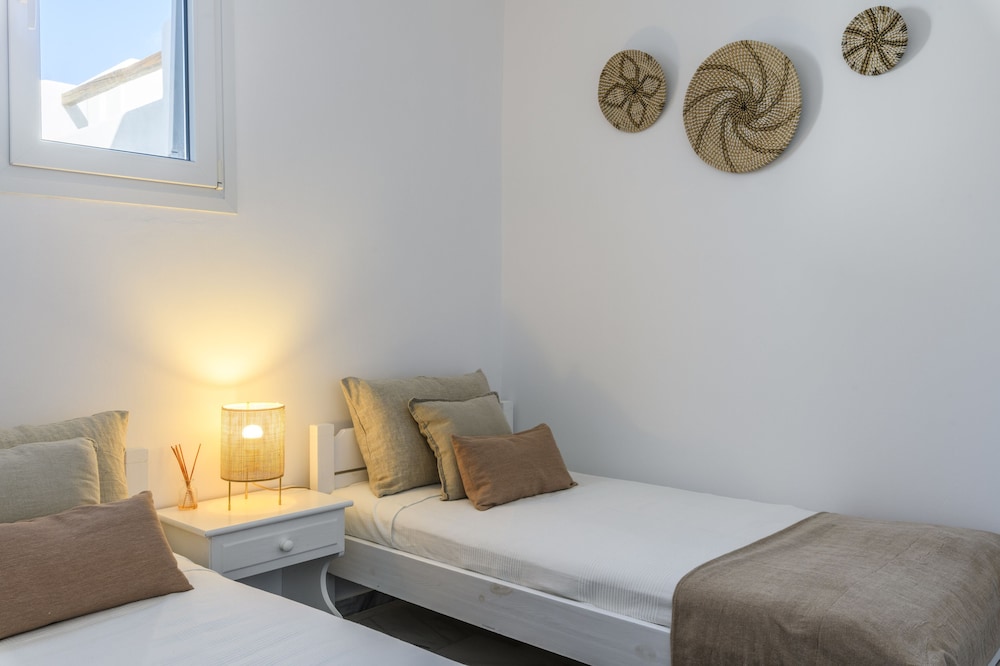 Cozy villa Amanda in Mykonos view 3