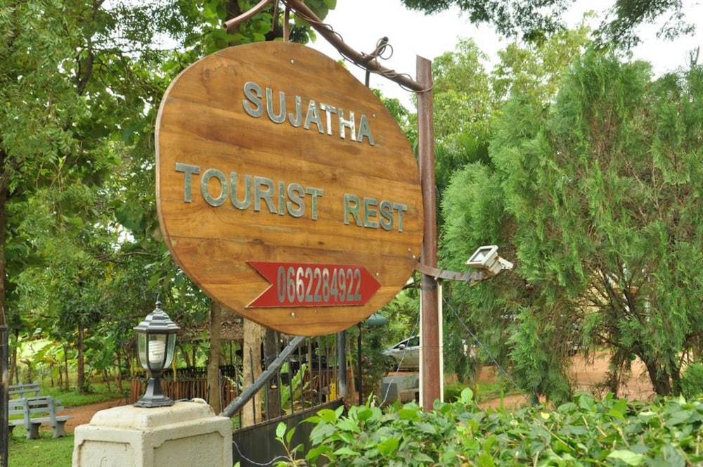 Sujatha Tourist Rest