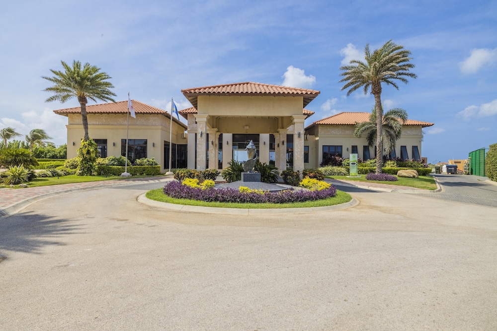 Gold Coast Townhome w Pools GYM 24 7 Security